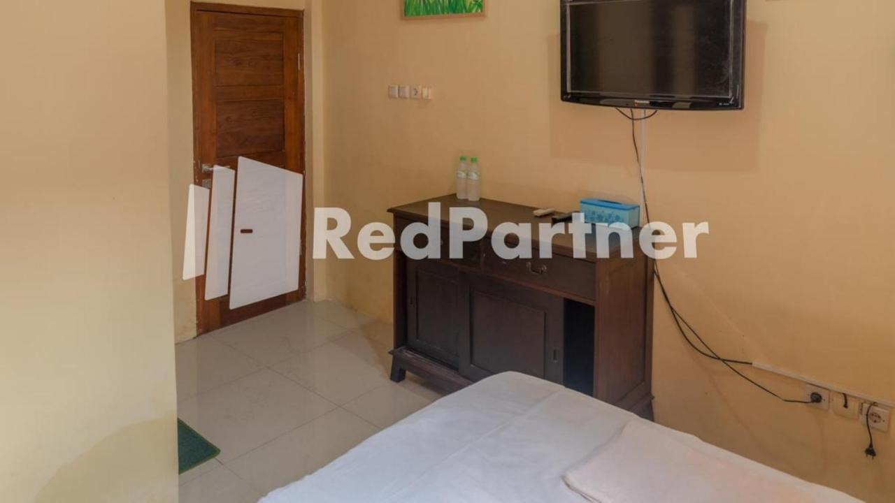 Vandhela Homestay Syariah Mitra Reddoorz スラバヤ エクステリア 写真